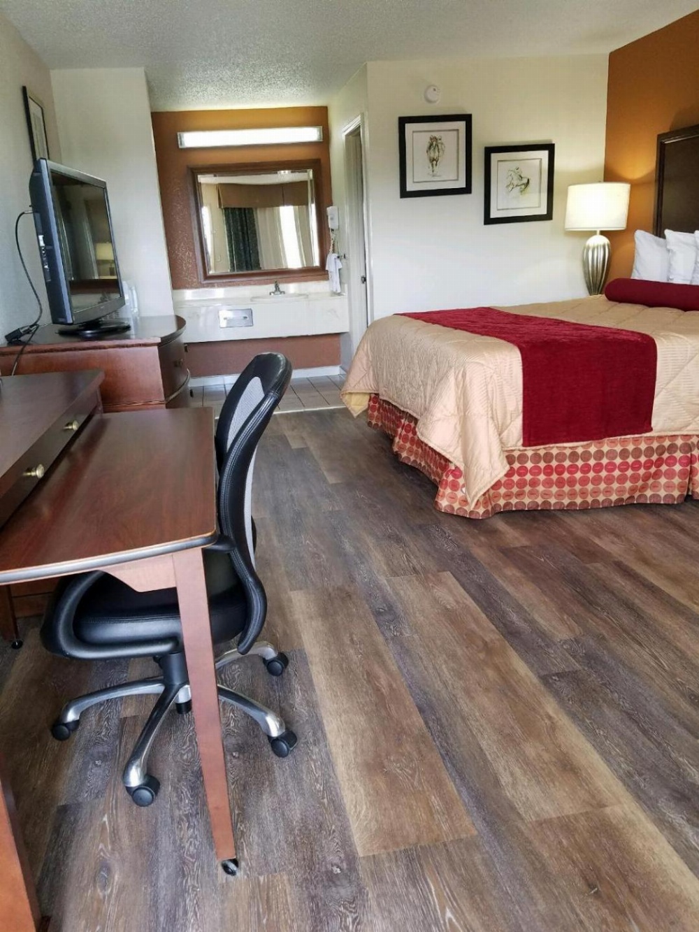 Royal Inn Main image